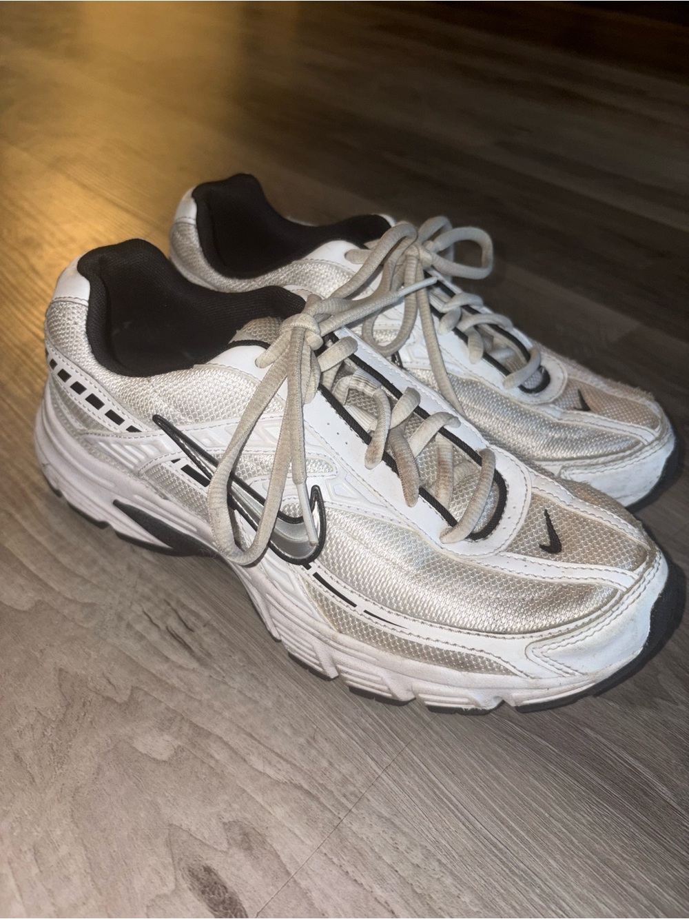 Nike Initiator Running Shoe Womens size 8.5